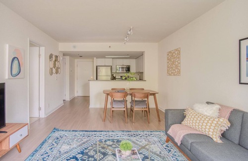 South Beach Apartment | Charming South Beach 1BR w/On-Site Shops & Restaurants, by Blueground