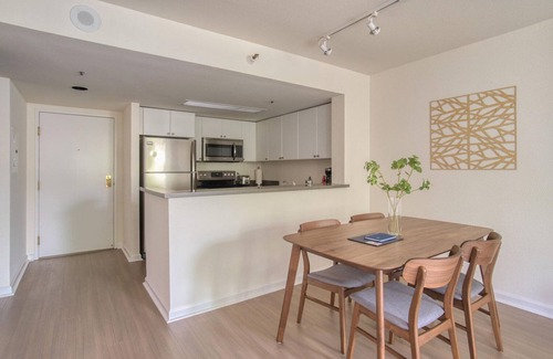 South Beach Apartment | Charming South Beach 1BR w/On-Site Shops & Restaurants, by Blueground