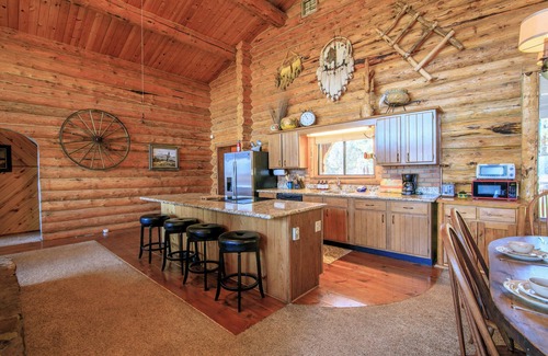Timber Ridge Ranch House | Charming & Spacious Cabin With Breathtaking Mountain Views!