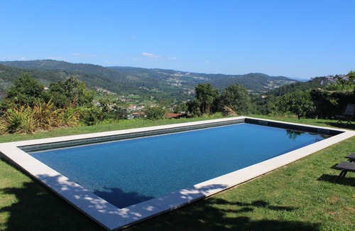 Fareja House | Charming&spacious Familyhouse+pool@guimarães,perfect for Fam+friendsgettoghether