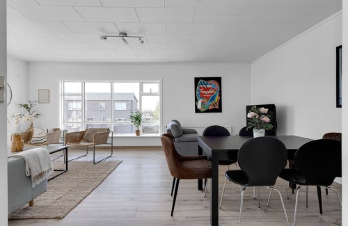 Seltjarnarnes Apartment | Charming & Spacious apt.