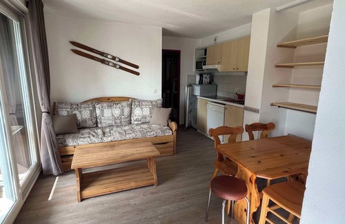 Puy-Saint-Vincent Apartment | Charming studio in chalet in Puy Saint Vincent 1700 for 4 people