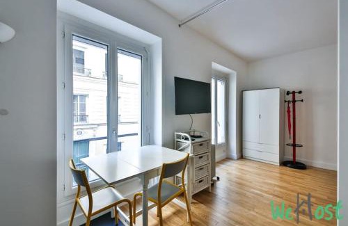 Hopital Saint-Louis Apartment | Charming Studio -2 persons - Paris 10