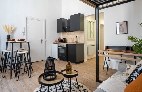 Gares Apartment | Charming studio apartment in Montpellier