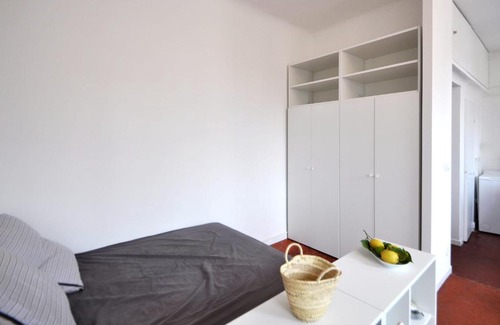 Notre-Dame du Mont Apartment | Charming studio close to the OLD PORT