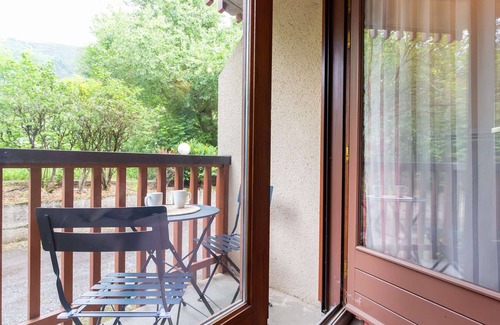 Vignec Apartment | Charming Studio for 4 in Saint Lary with Free WiFi, Balcony, Jacuzzi, Gym, and Sauna