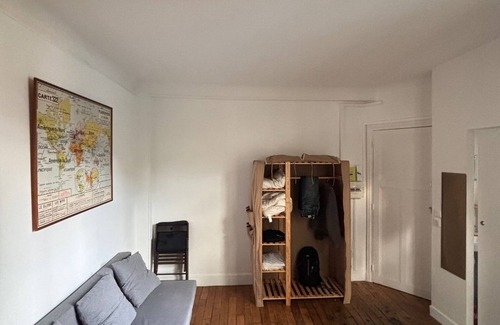 Quartier de la Goutte-d'Or Apartment | Charming Studio in Montmartre with view on Sacré-Coeur church