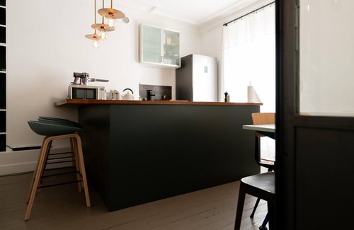 Montmartre Apartment | Charming studio in Montmartre, near Sacré-Cœur.