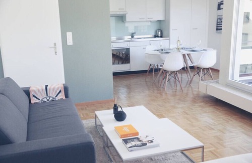 Hochschulen Apartment | Charming studio in the city center (Art 14)