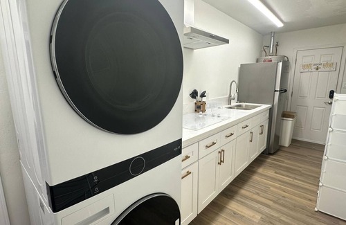 Greenacres Apartment | Charming studio in wonderful Bakersfield with AC, WiFi