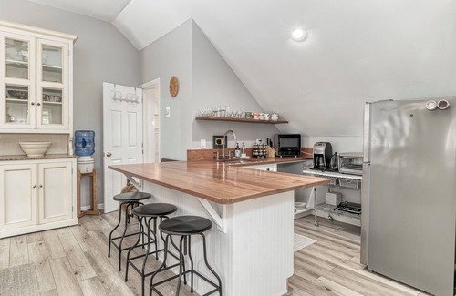 Shelter Island Heights Apartment | Charming Studio on Shelter Island