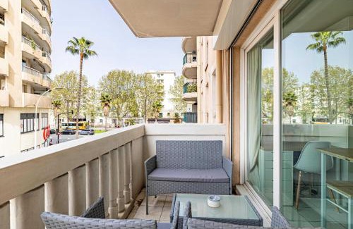 Les Baumettes Apartment | Charming Studio with pool & balcony -Heart of Nice