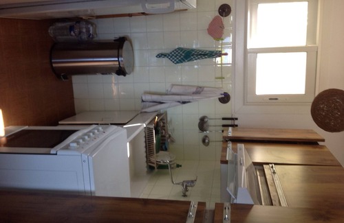 Giens Apartment | Charming studio with sea view