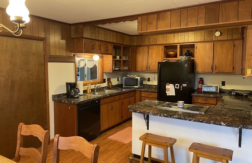 Mount Ida House | Charming Summer Getaway 3-bedroom house in enchanting Mount Ida with WiFi, AC