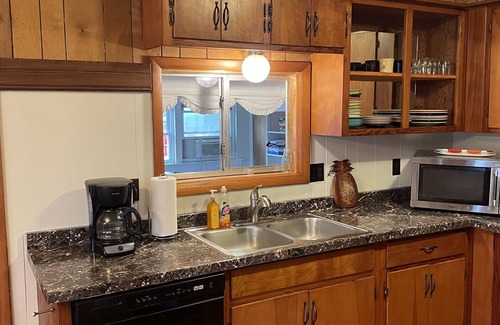 Mount Ida House | Charming Summer Getaway 3-bedroom house in enchanting Mount Ida with WiFi, AC