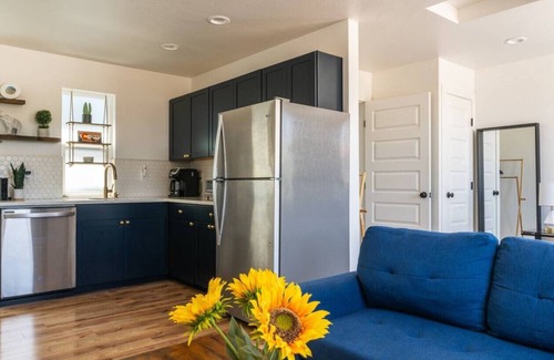 Grand Junction Apartment | Charming Sunshine Studio