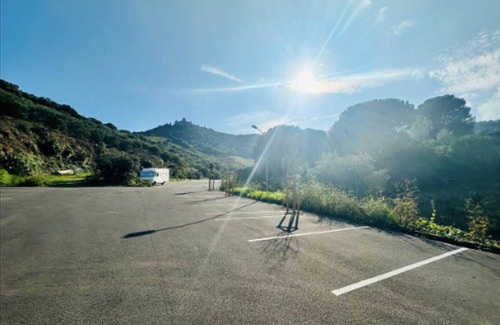 Collioure Apartment | Charming T2 Apartment in Collioure with Terrace, Parking, Pet-Friendly, and Tennis Court