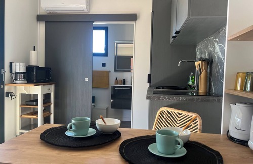 Blainville-sur-Mer Ski Chalet | Charming Tiny House "Phare du Senequet" (Senequet lighthouse)