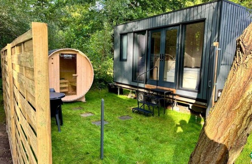 Kloster Lehnin House | Charming tiny house by the lake with outdoor sauna