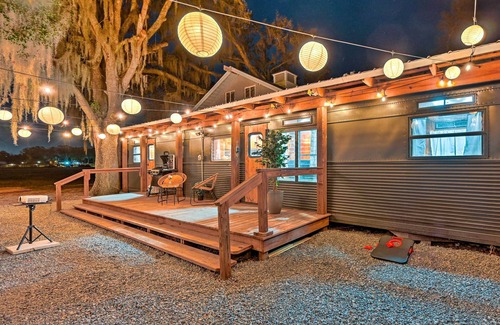 Plant City Cabin | Charming Tiny Home w/Private Hot Tub!
