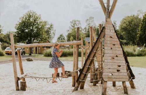 Balkbrug House | Charming Tiny House Getaway with Terrace