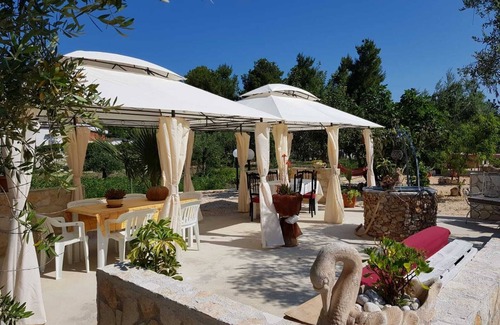 Defensola House | Charming townhome in nice Vieste with AC