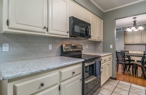 Amarillo House | Charming Townhome - Suite 1 - Travel Nurse Ready