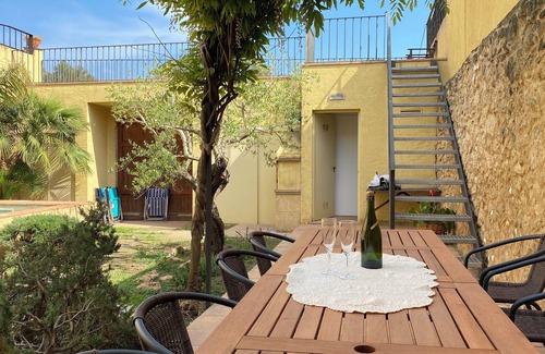 Castellet House | Charming townhouse with private pool close to Barcelona