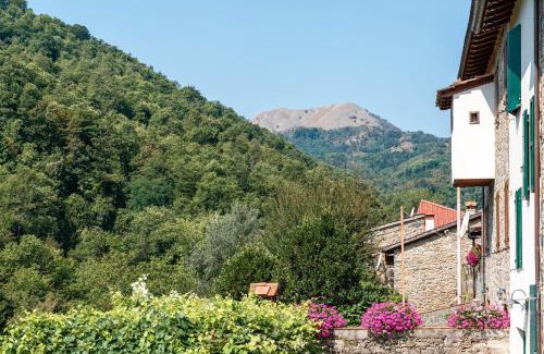 Pascoso House | Charming Tuscan Stone House