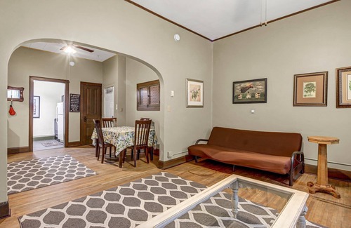 Litchfield Apartment | Charming Upstairs Apartment in The Center of Town