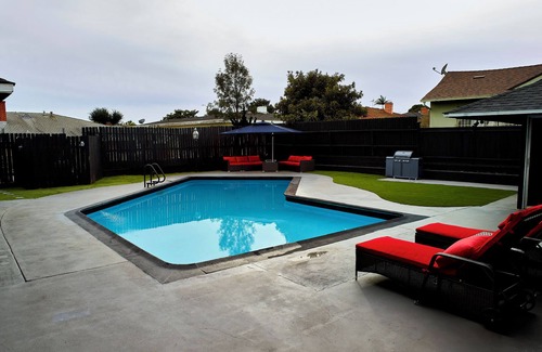 View Park-Windsor Hills House | Charming 3-bedroom house with AC and Pool in awesome View Park-Windsor Hills