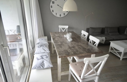 Langeoog Apartment | Charming vacation apartment with maritime flair, ground floor, 3 rooms, approx. 63m², SW, W-balcony