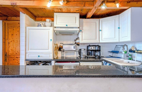 Carabacel Apartment | Charming, very quiet, bright apartment in town center