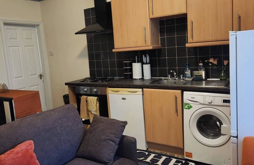 Wolverhampton Apartment | Charming Victorian Apartment in Central Wolverhampton