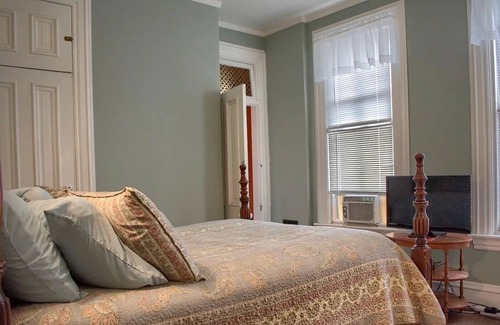 Ranshaw Bed & Breakfast | Charming Victorian Stay Near Knoebels