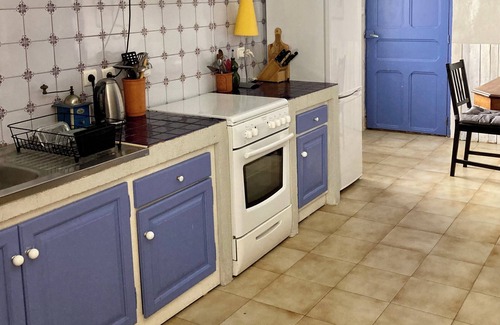 Nages-et-Solorgues House | Charming Village House, Maison Bleu, near beaches, mountains, historic sites