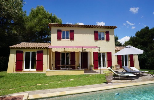 Cornillon-Confoux Villa | Charming Villa with Pool, close to The Alpilles