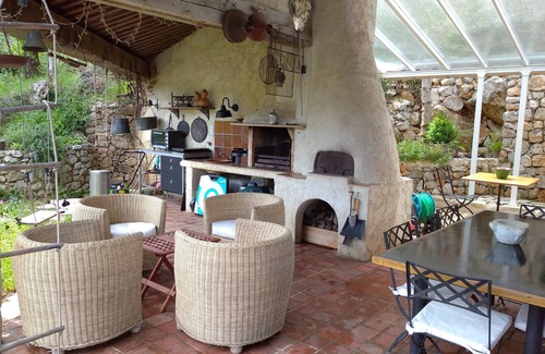 Bendejun House | CHARMING VILLA, 15 km from NiCE MOYENNE MONTAGNE WITH VIEW AND SWIMMING POOL