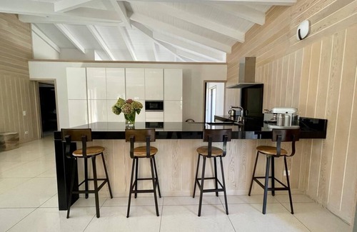 Bonifacio Villa | Charming villa 5 minutes' walk from Bonifacio, infinity pool, sleeps 8