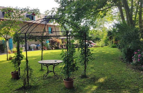 Charritte-de-Bas House | Charming village house