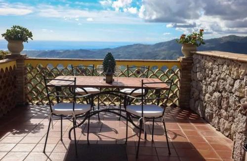 Graniti Villa | Charming Villa in Graniti with Private Pool