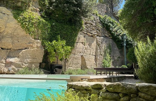 Menerbes House | Charming villa in Menerbes, absolute calm, garden, terrace, magnificent view, swimming pool.