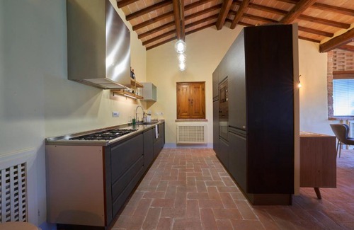Montelovesco Villa | Charming Villa in the Antognolla Estate