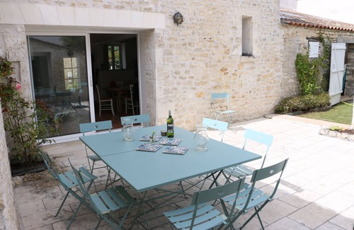 Dolus-d'Oleron House | * Charming village house with heated pool on the sunny Oléron Island *