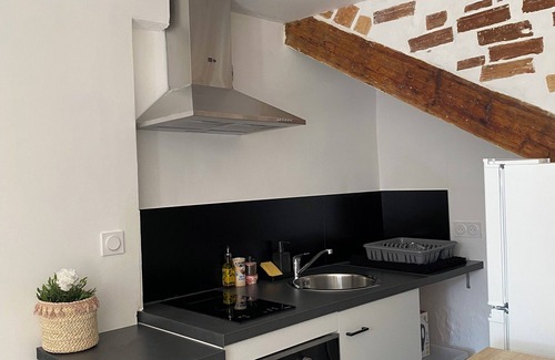 Aubignan House | Charming Village House