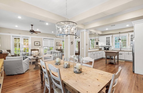 Watercolor House | Charming WaterColor Retreat | Bike or Walk to Beach Club + Seaside