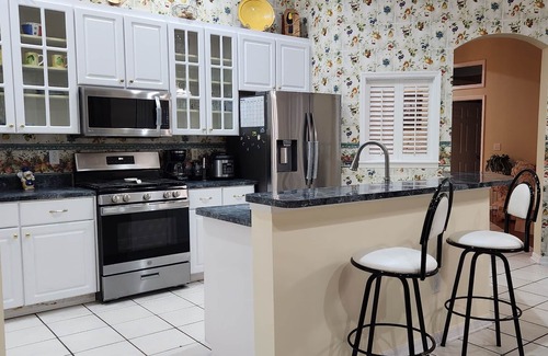 East County Civic Group House | Charming Wheel-Chair Accessible 3-bedroom Pool home in lovely Valrico