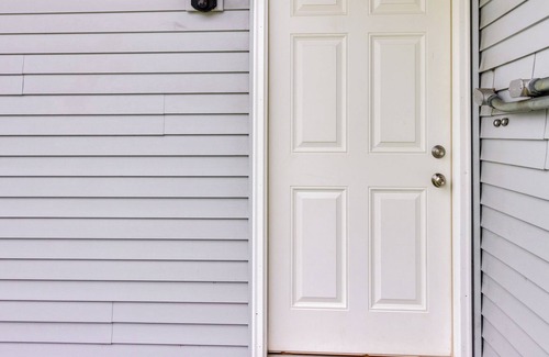 Superior Apartment | Charming Wisconsin Getaway: 8 Mi to Lake Superior!