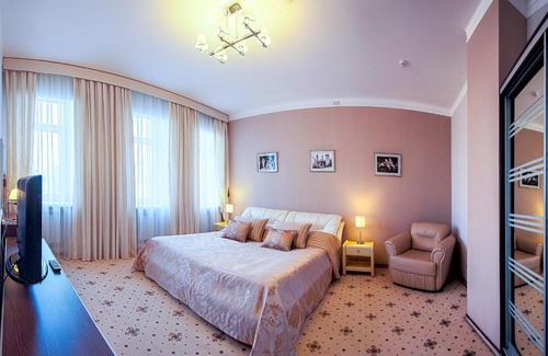 Kirov Hotel | Charushin Hotel ex Гостиница Центральная