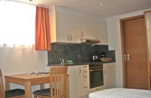 Ravaisch Apartment | Chasa Alpetta